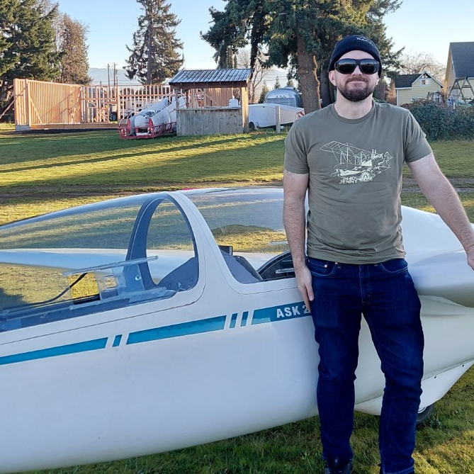 Joe Shipley solos in Hood River